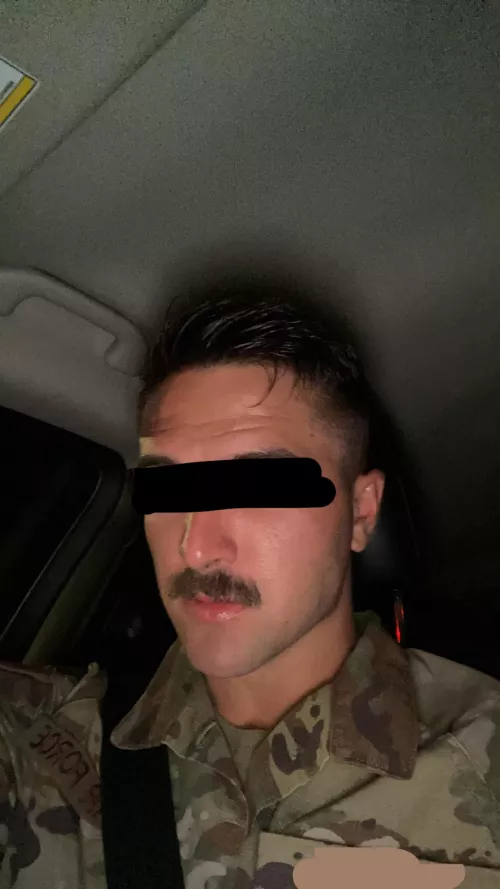 [25] Anyone here to make friends or are y’all just horny😂