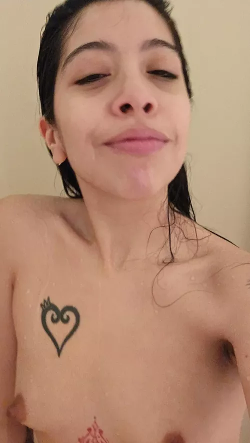 Facial Friday from the shower!