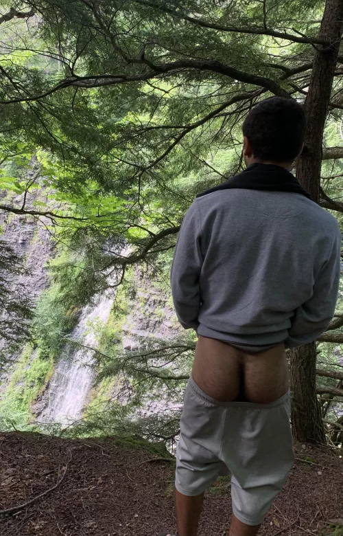 Hairy Ass needed some air 