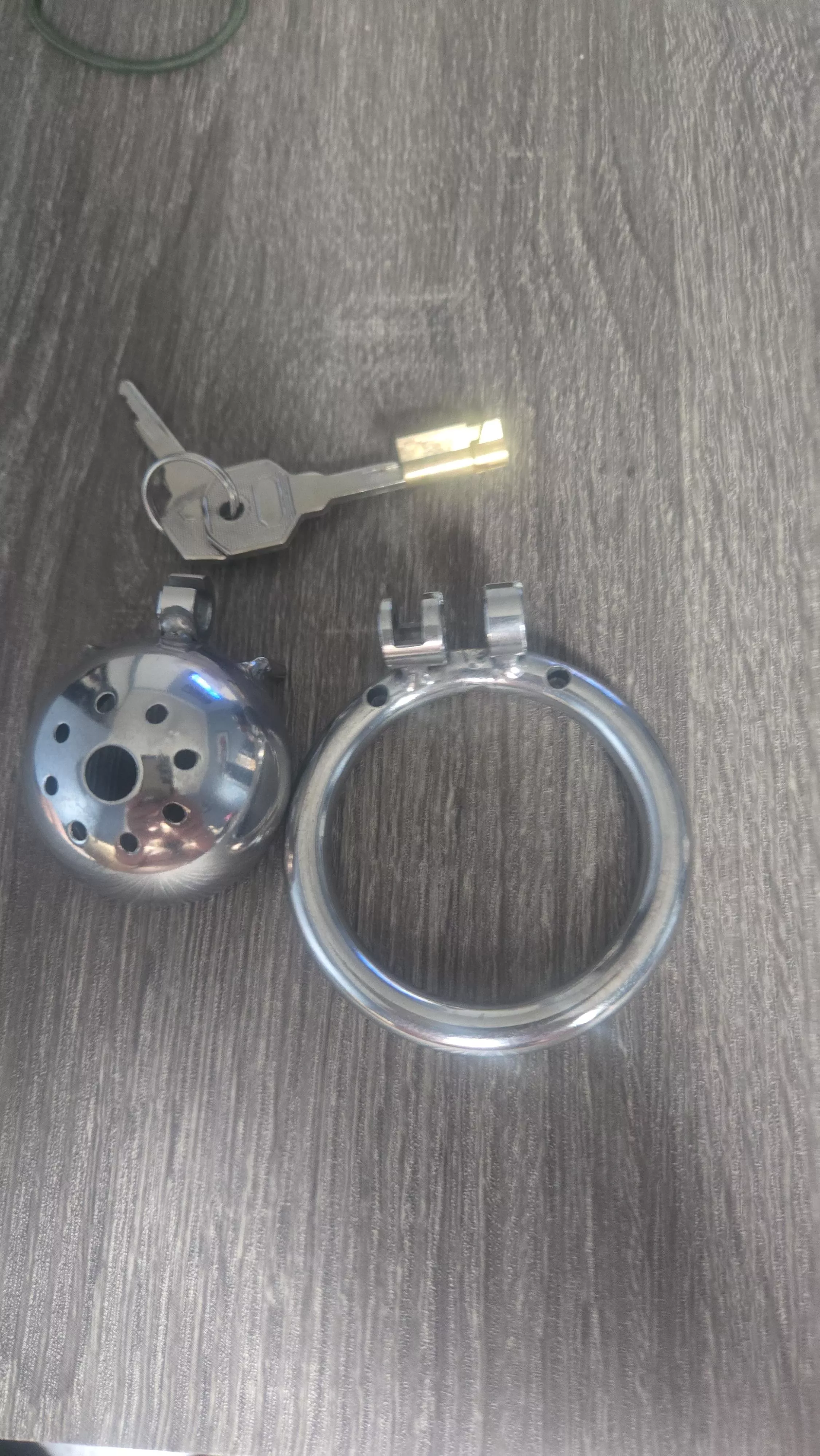 How do i get my cage to stop hurting me 