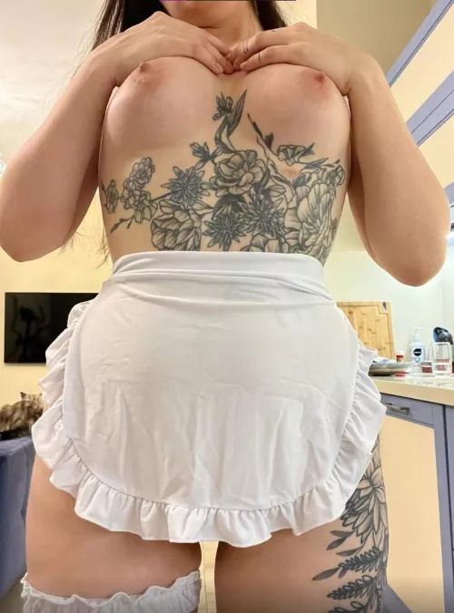 I wanna be a topless maid