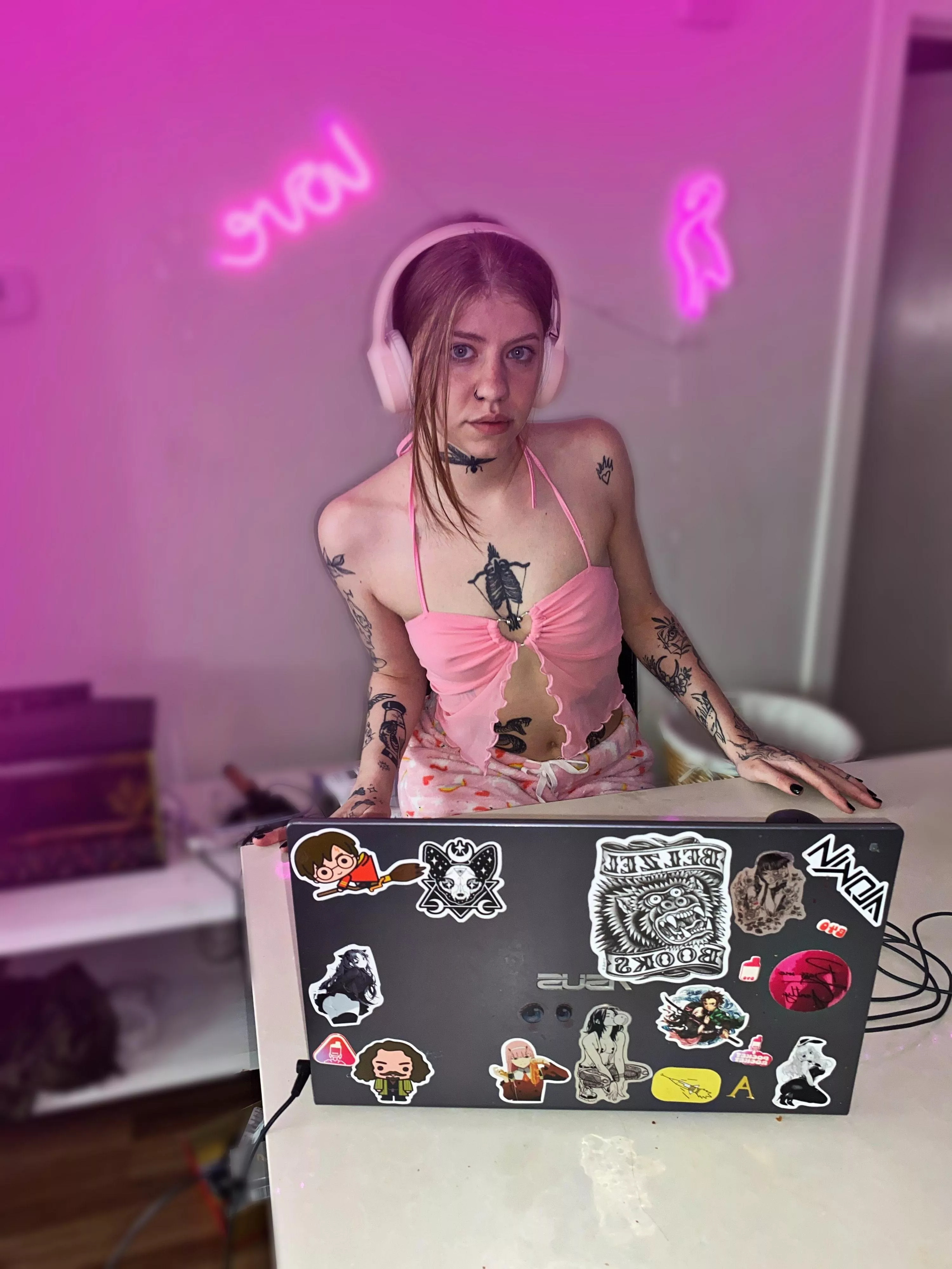 I'm blowing, why don't you play with me? Ready