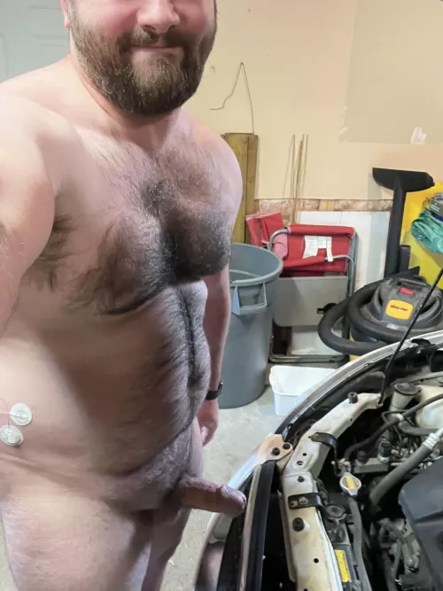 In case you were curious about what’s under the hood 😜 DMs welcomed ladies!