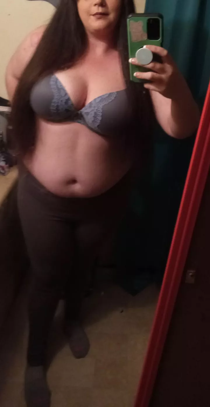 More encouragement from hubby leads to another pic 😋