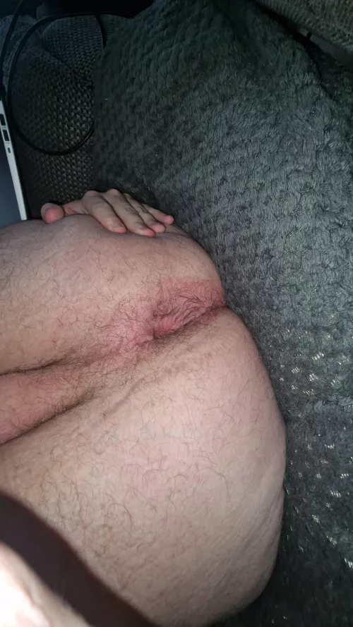 Never been too keen on my hairy hole, how is it?🥺👀