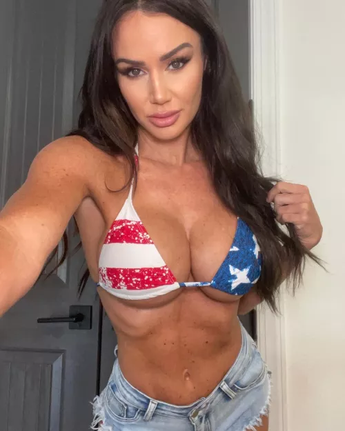 Patriotic Tits