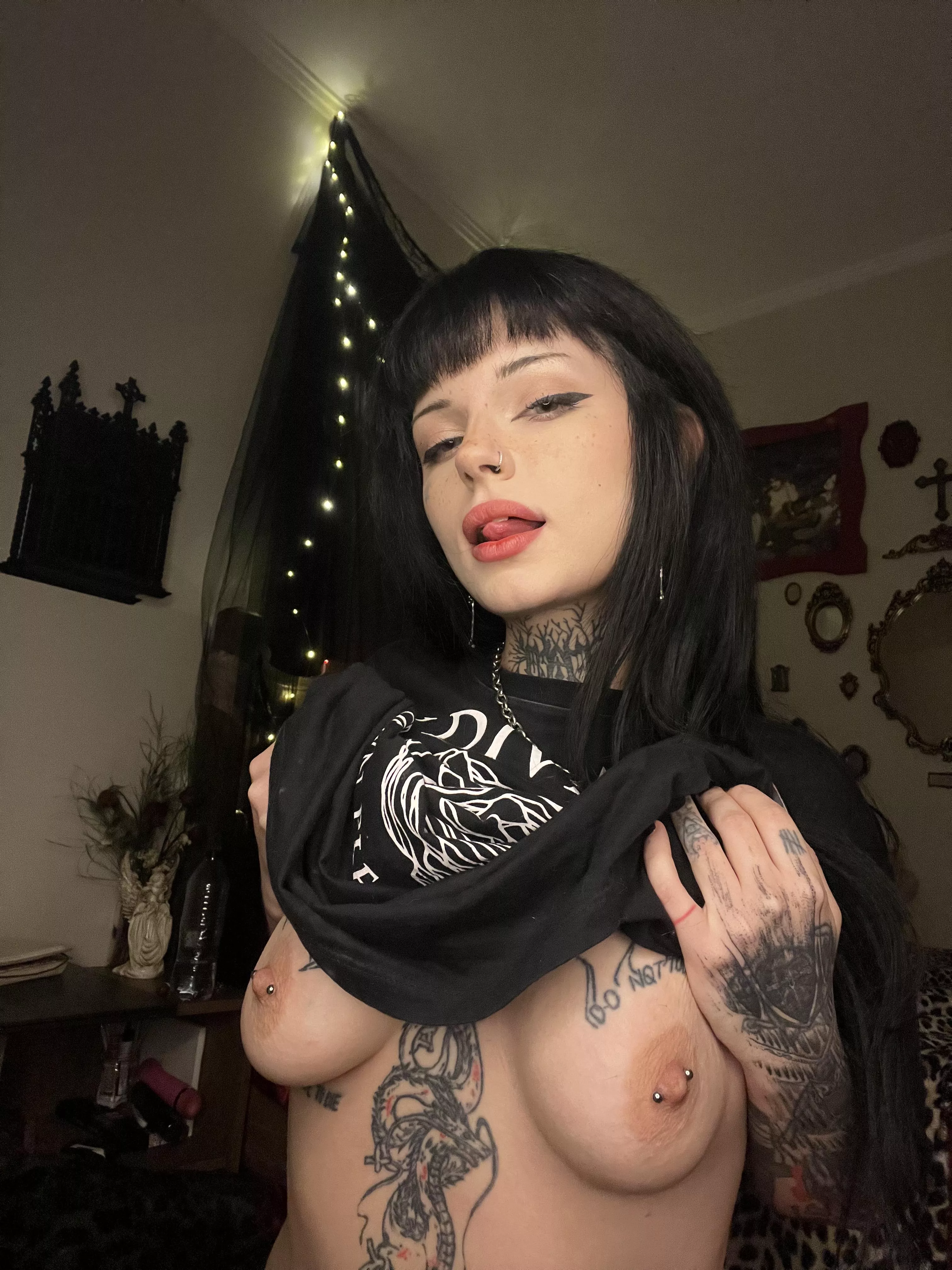 rob your cock between these goth tits