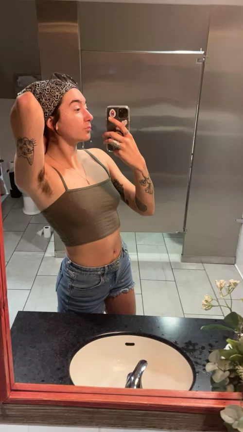 Smooth head, hairy arms, pits, and bush 😈😈 