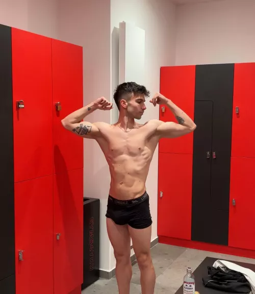 
Do you like the view?😋
