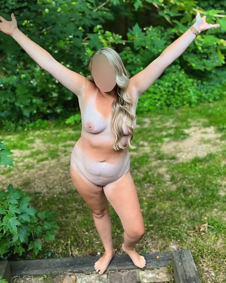 Happy Friday! Get outside and enjoy!