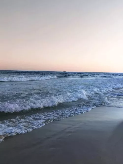 I can hear the sound of the sea just by looking at this picture 🌊❤