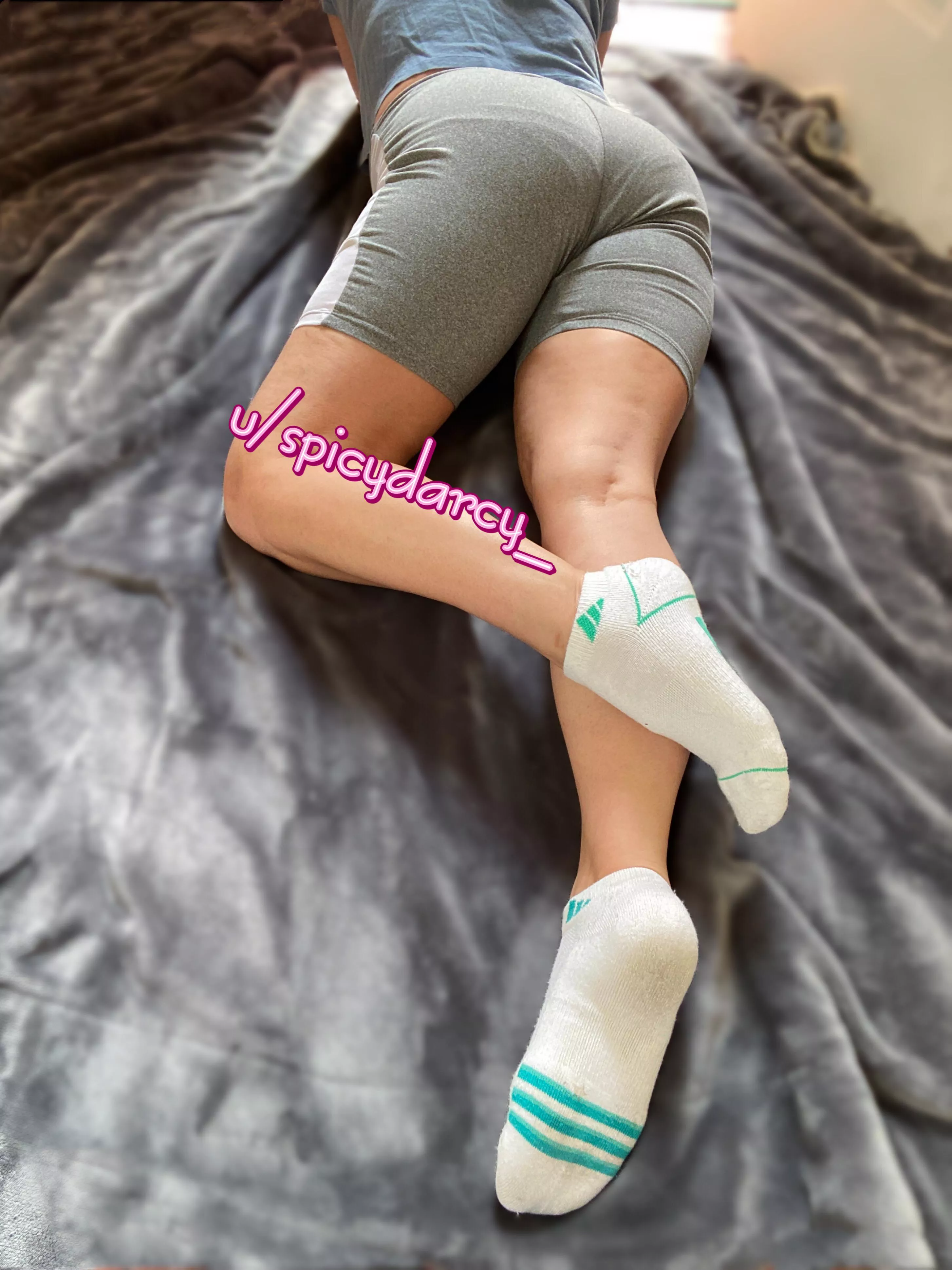 Morning is better with socks on. True or false ?