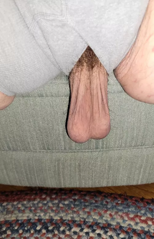 My first post here. I hope i fit in. 