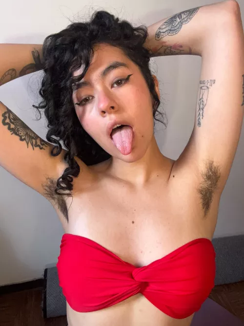 My sweaty pits dried up...what do you thing which scent they left?