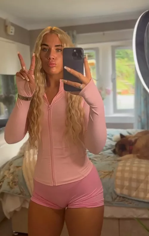 Pink tights are definitely cute