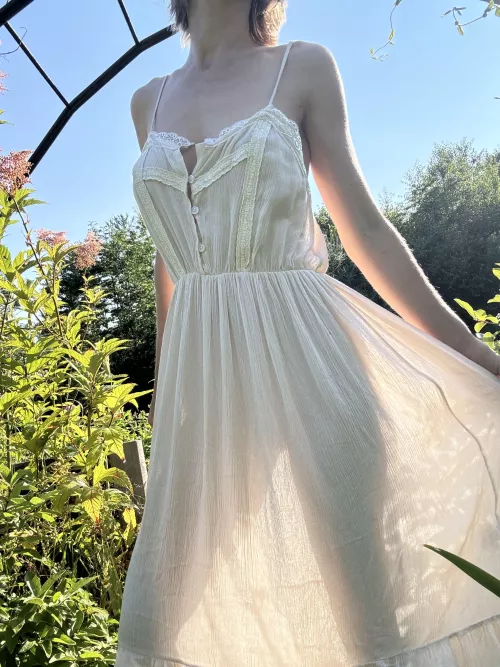 Putting the sun in sundress