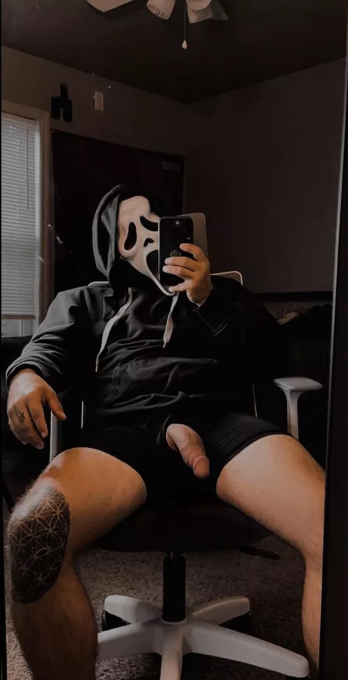 What’s your favorite scary movie?