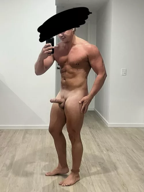 You know what they say about thick thighs