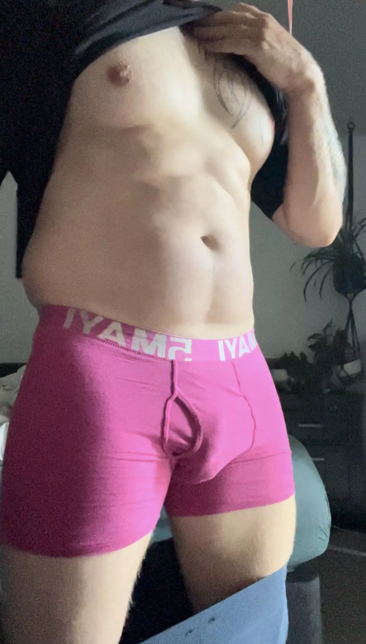 (34) Like the pink? 