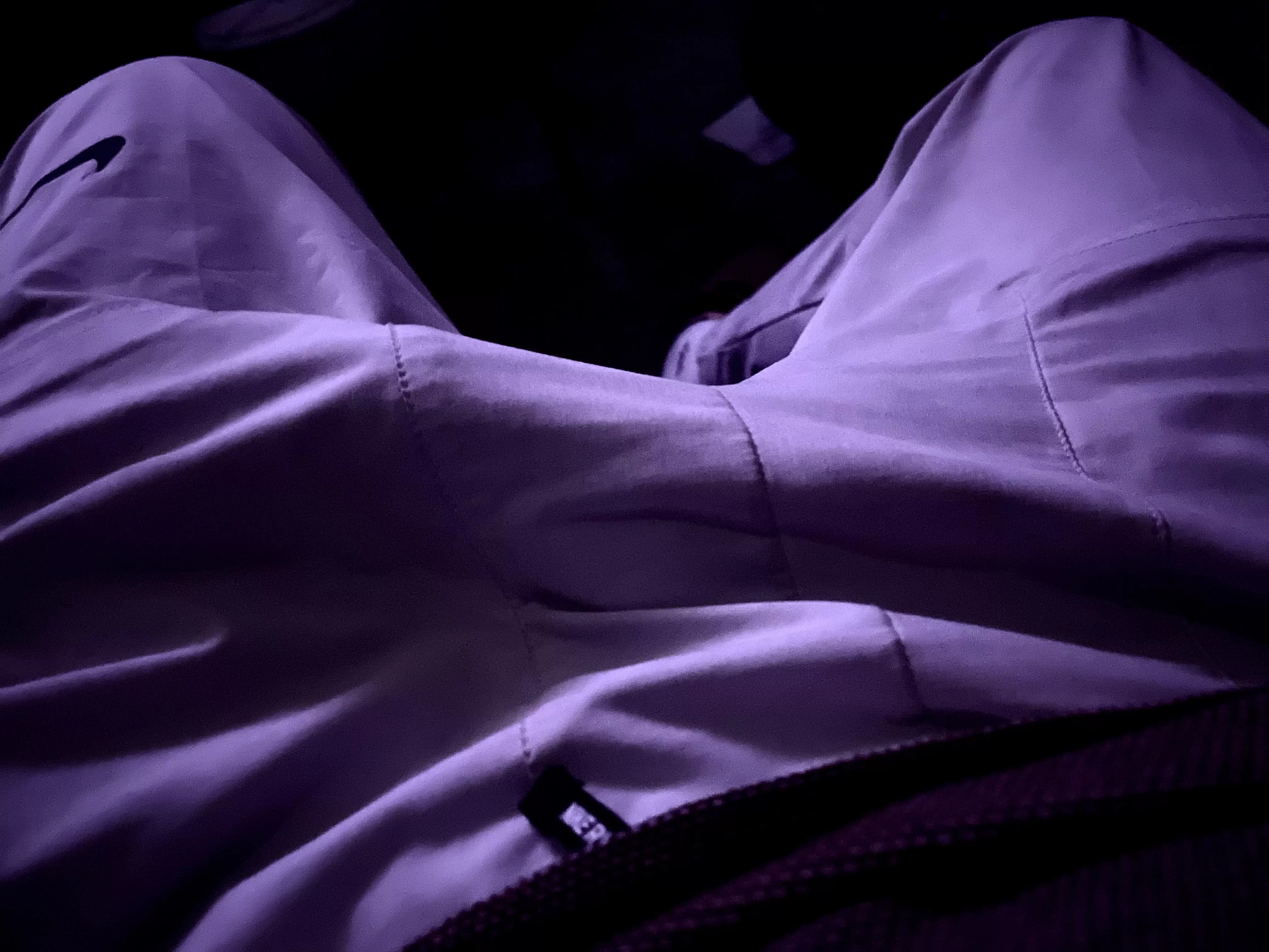 Can you see the head? (38) 