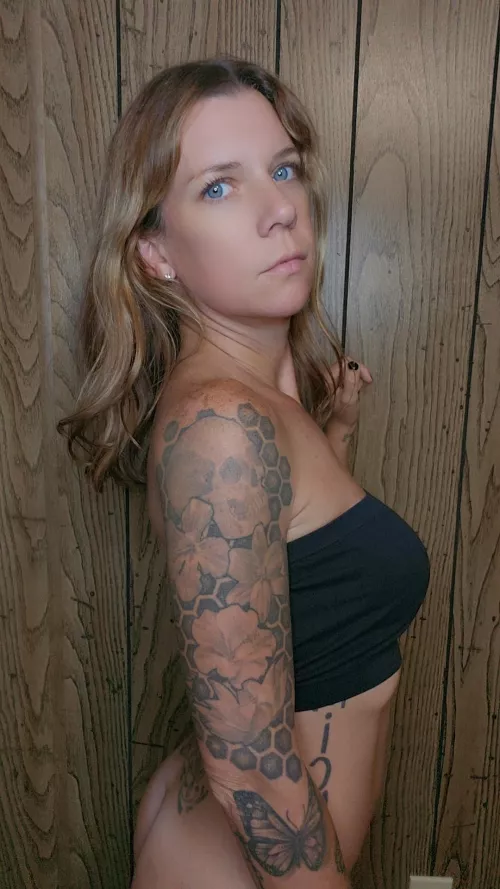 I want to be in control but not for long. You know I want to be bent over the bed, just look at me.