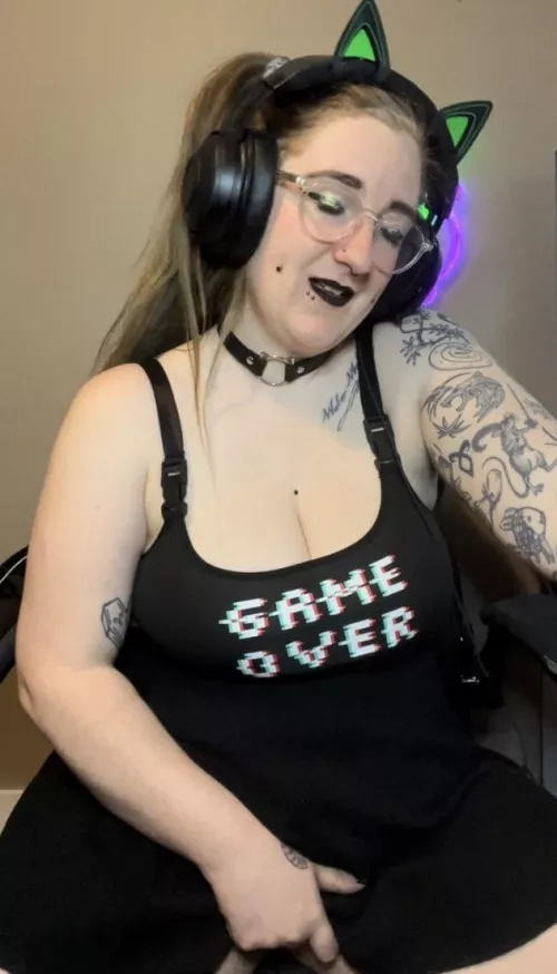 Let me be your discord kitten?