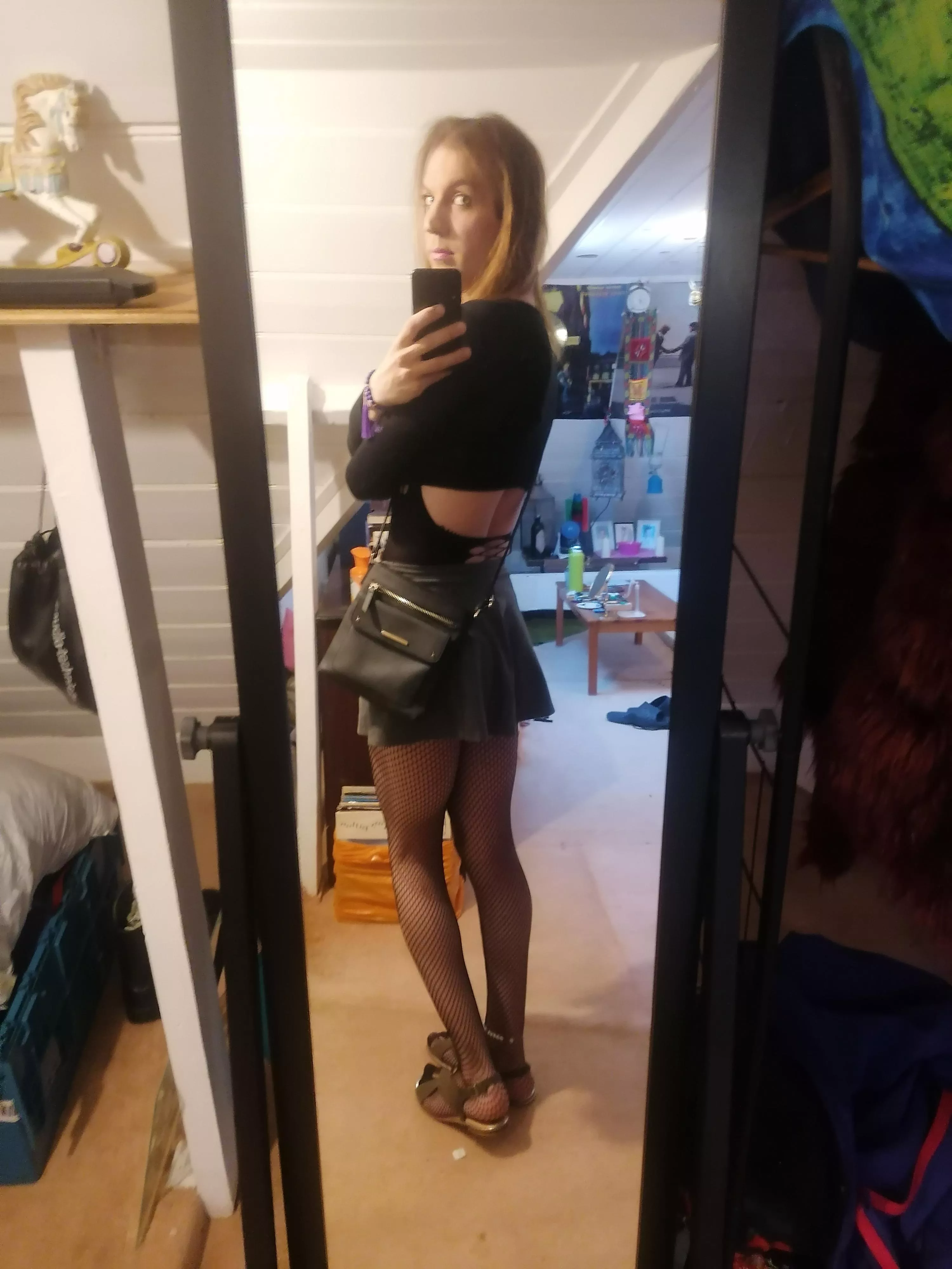 My first post, please be gentle 😇Feedback is appriciated 🩷