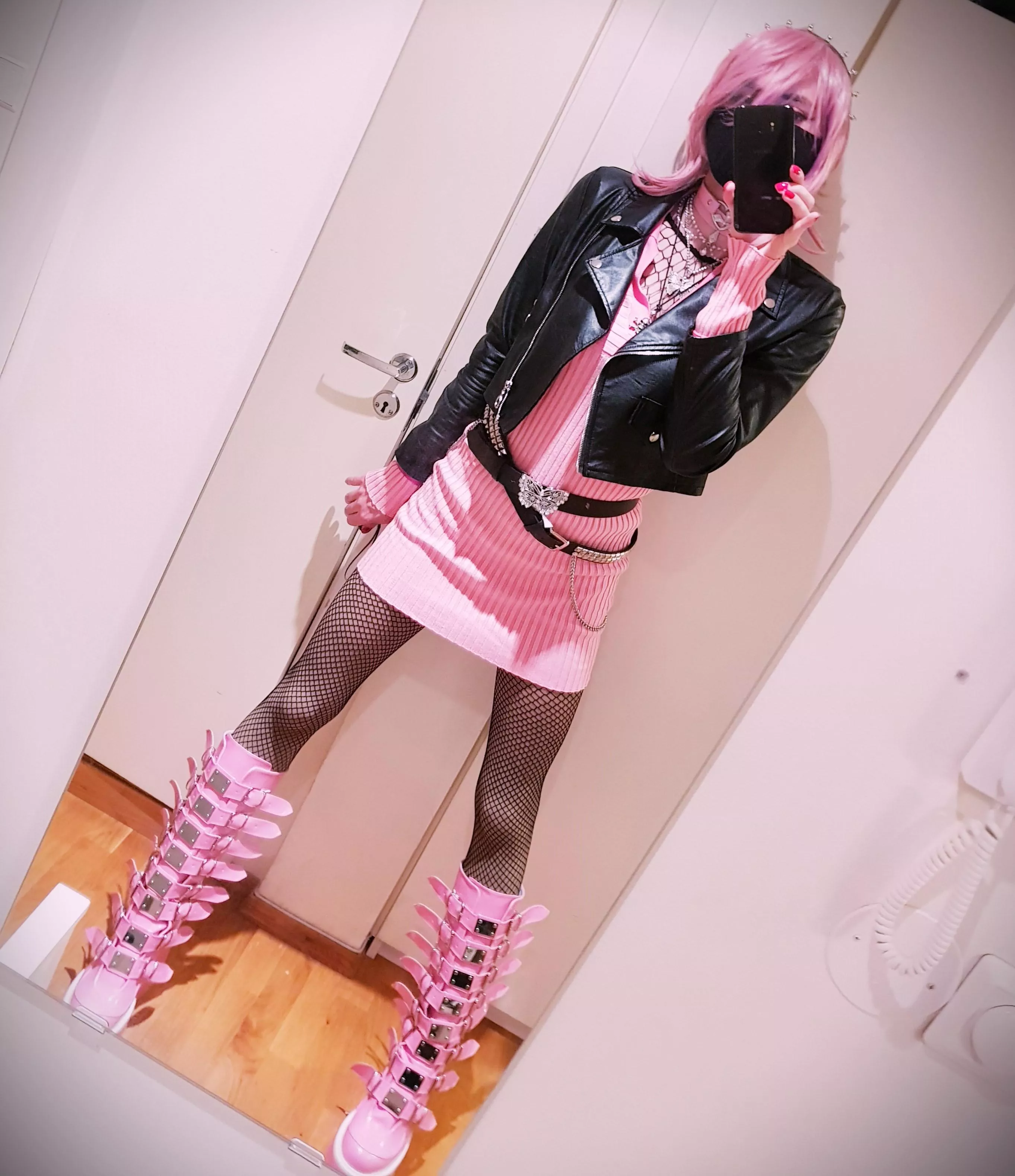 Outfit I'd wear if I were in a PopPunk band probably