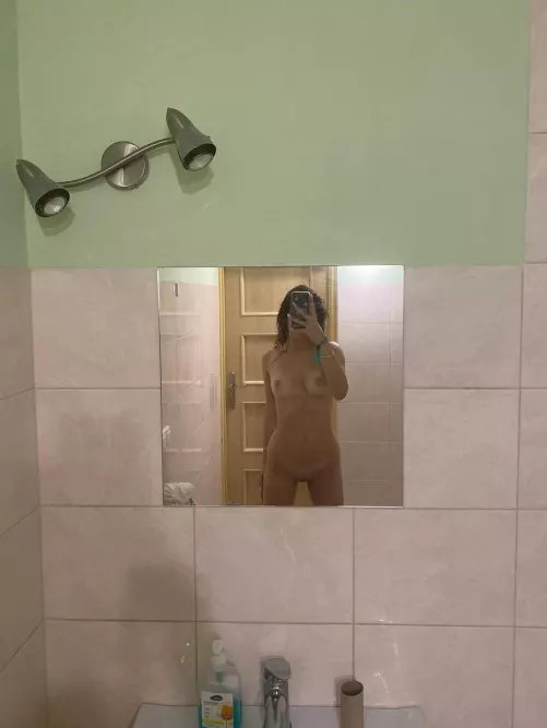 Would you play with them while I game ? [F]