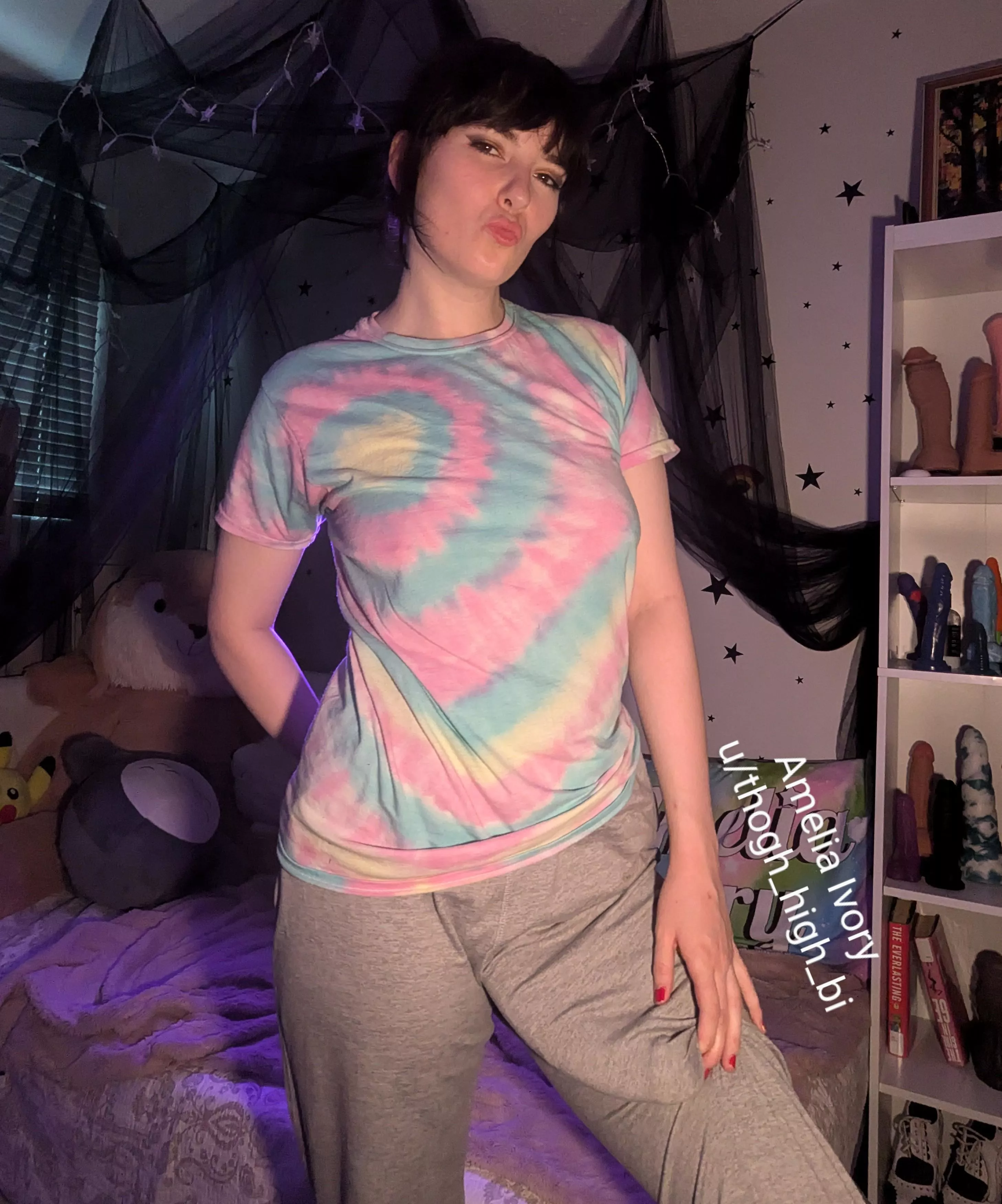 You can handle whatever I give you, right sweetheart? We'll start off easy😈