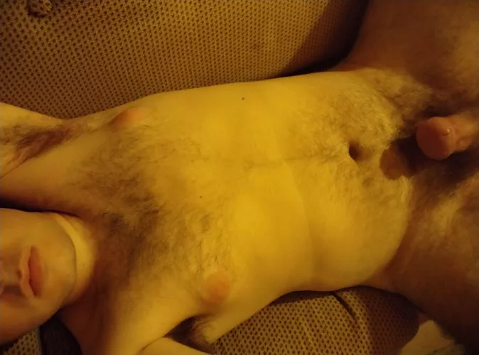 20 any cute girl around my age up to chat? 