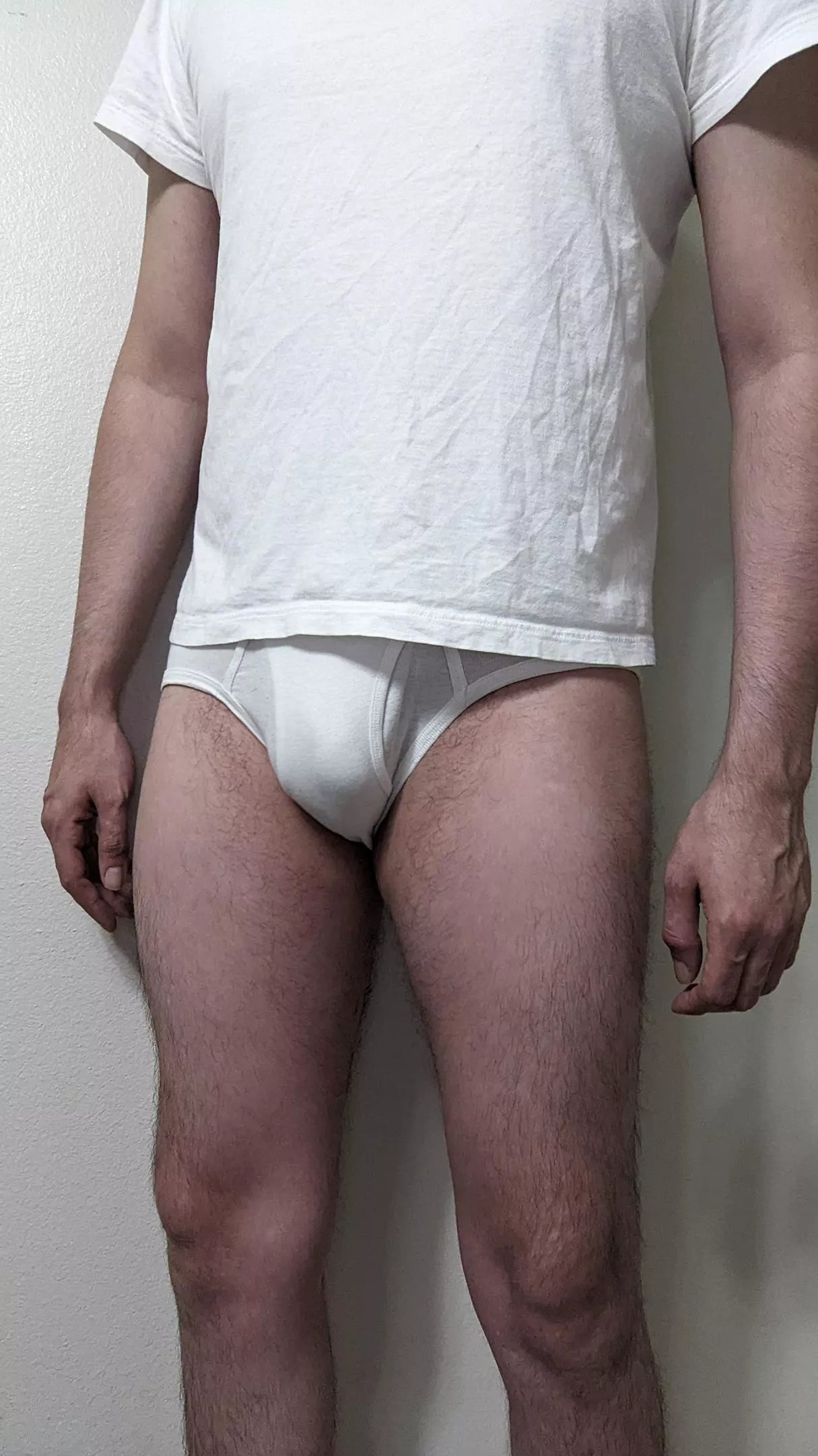 always fun seeing my roommates stare when I hang like this 