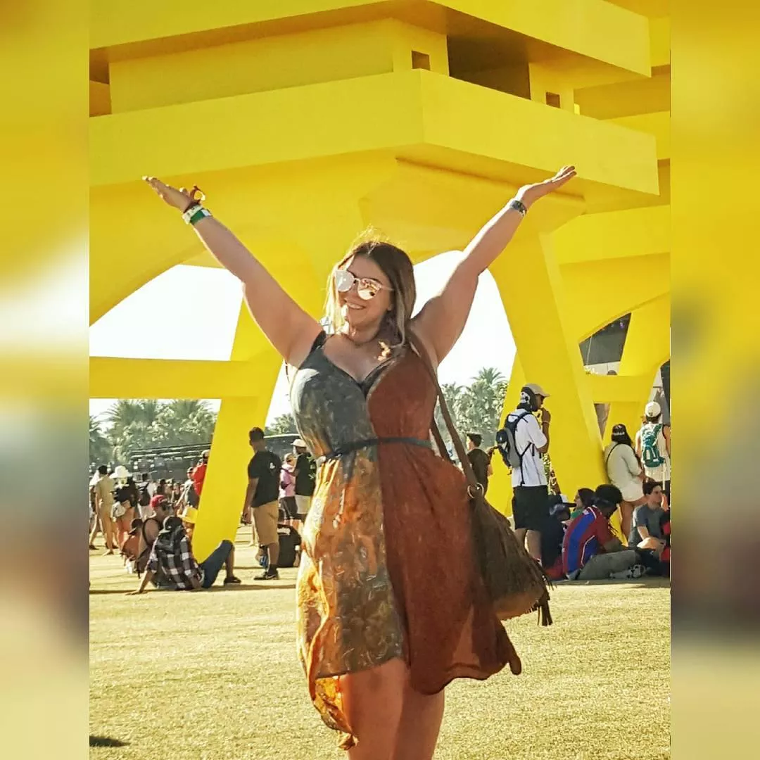 Don't forget to set you viewing as 'NEW' so you can get the most recent pics we post!! Take care, everyone!! 🌹