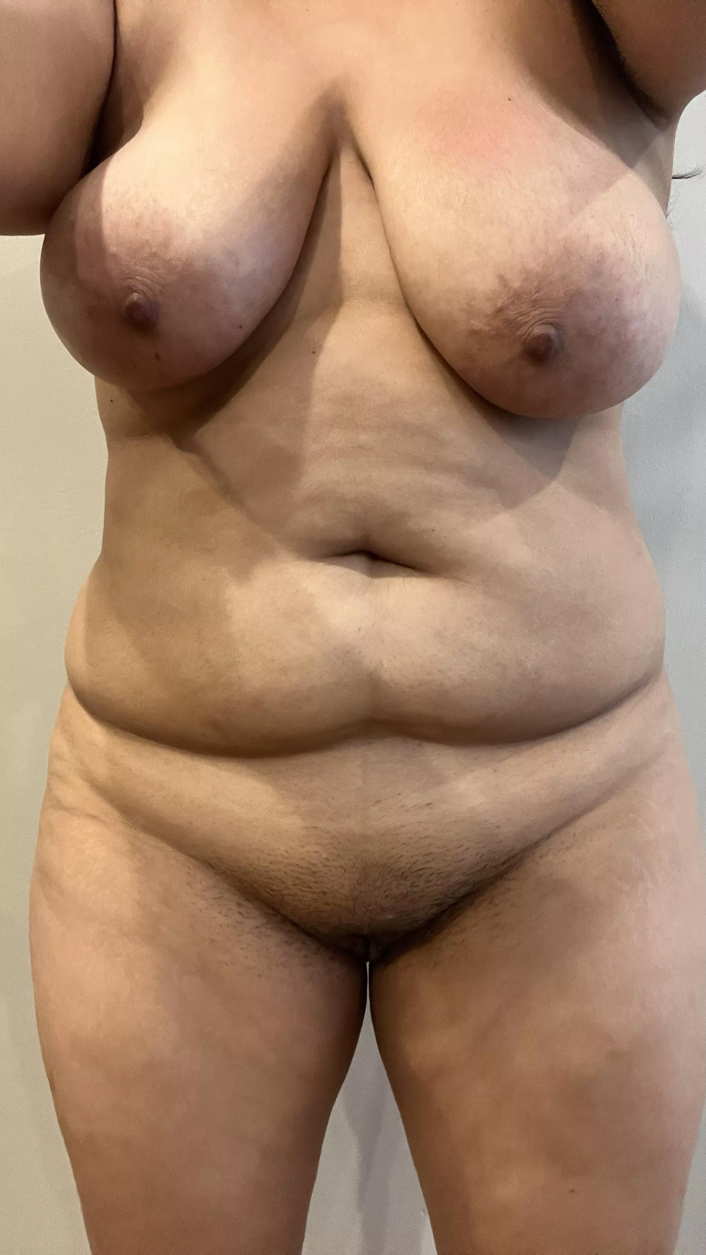 F32 5’4” 170ish lbs and more confident than ever 