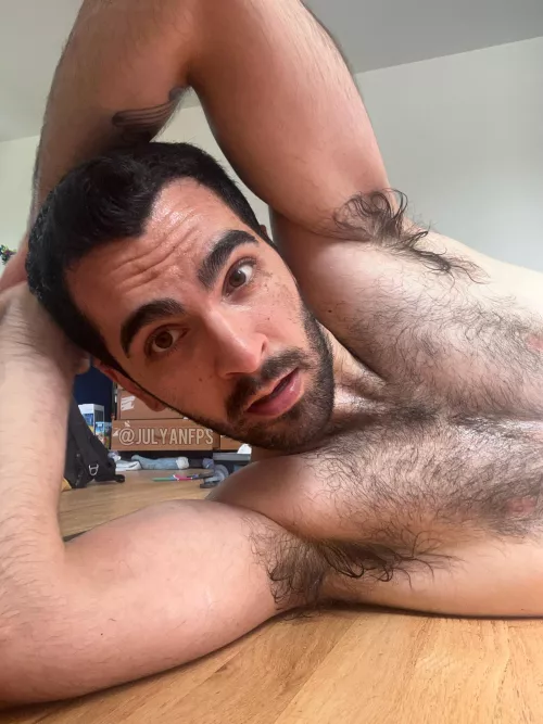 I’m a bit sweaty, hope that’s cool 😜