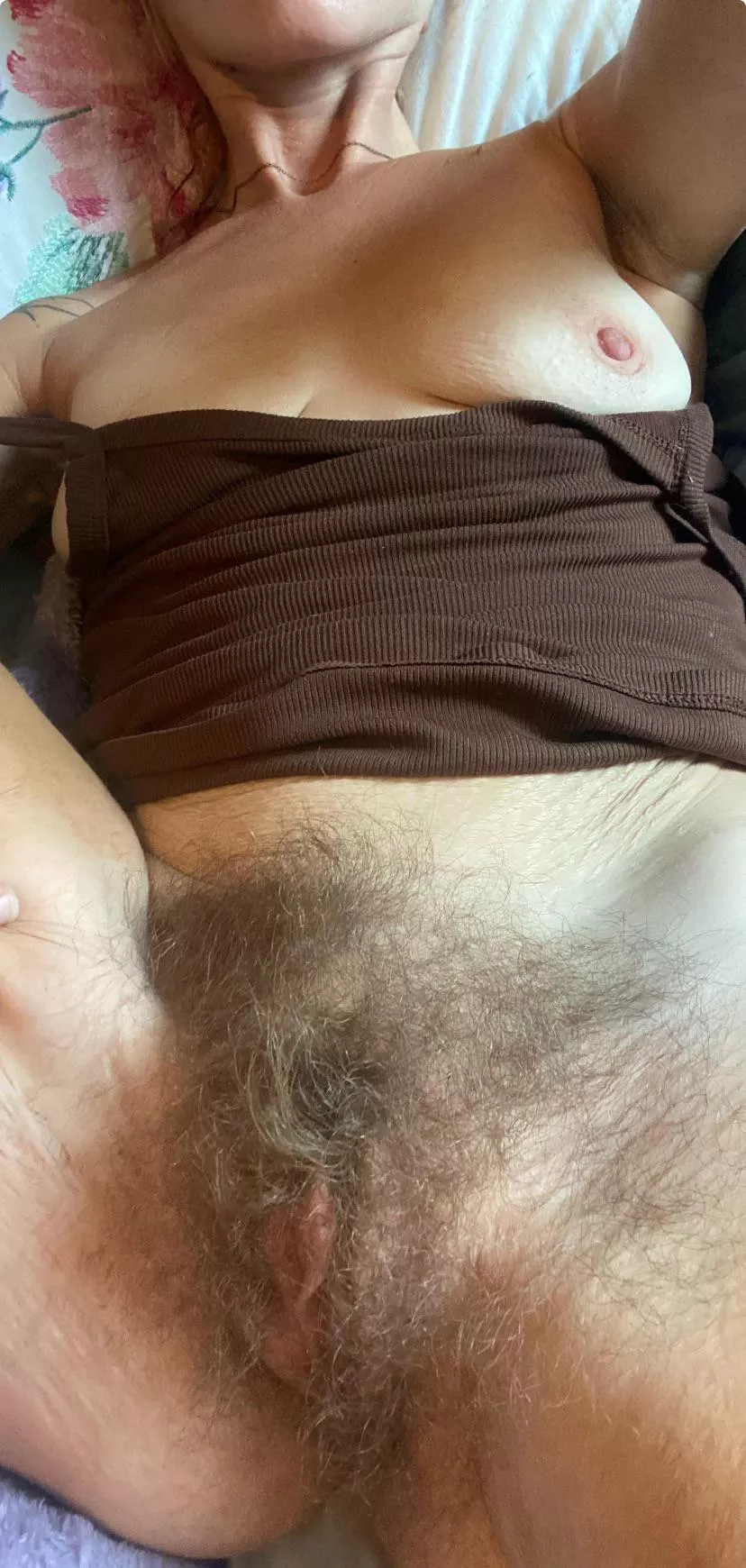 My body hairy makes me look & feel so sexy and feminine. 