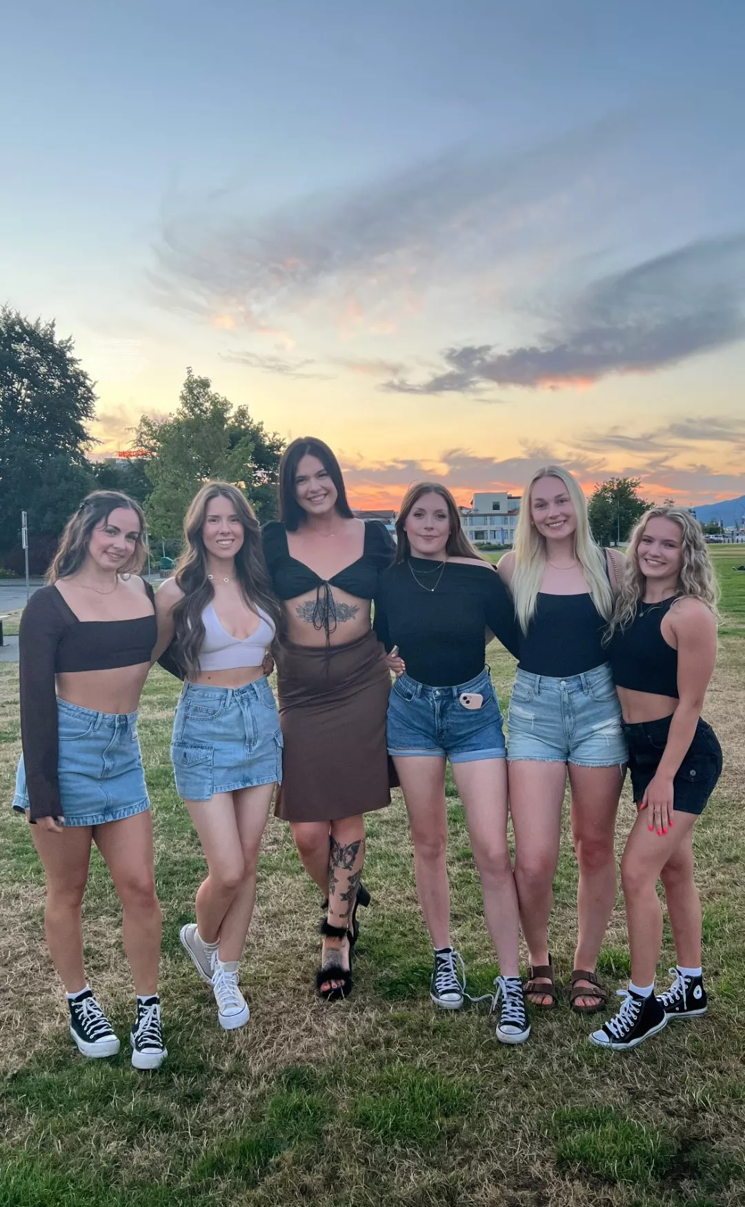 Sunset Babes
