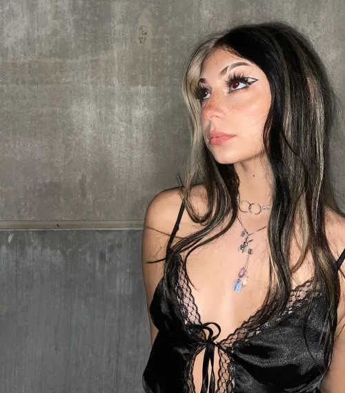 This  babe is ready for a nightout