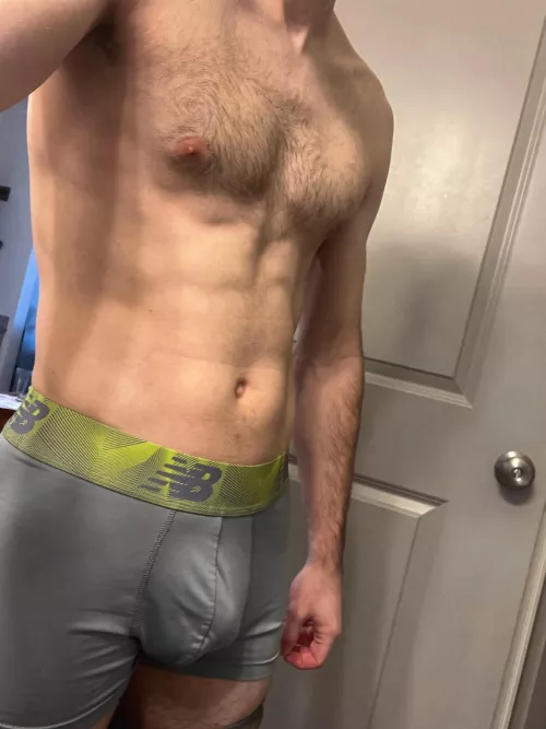 Bury your face in this bulge (30)