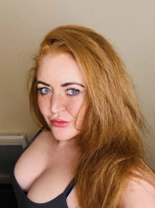 [IRTR] Freckled 28YO and sometimes feel like it's hard to make my hair look good, is that normal?