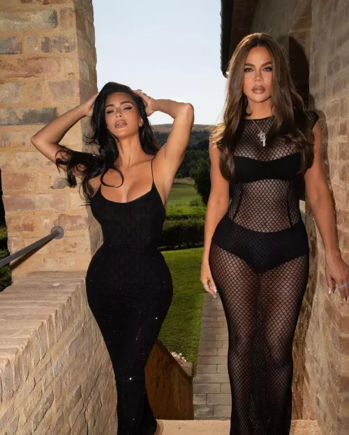 Kim with Khloe