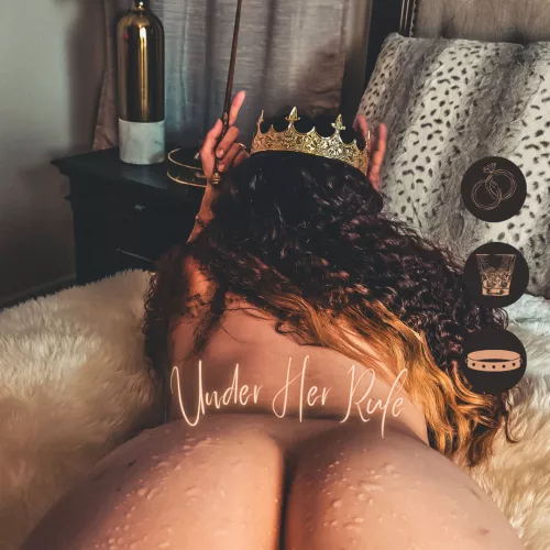 Lila Ember - An Erotic Author  (@Lila0Ember)