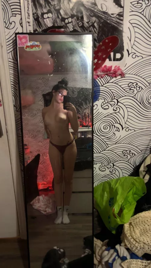 Mirror is a little dirty... but I can get even dirtier