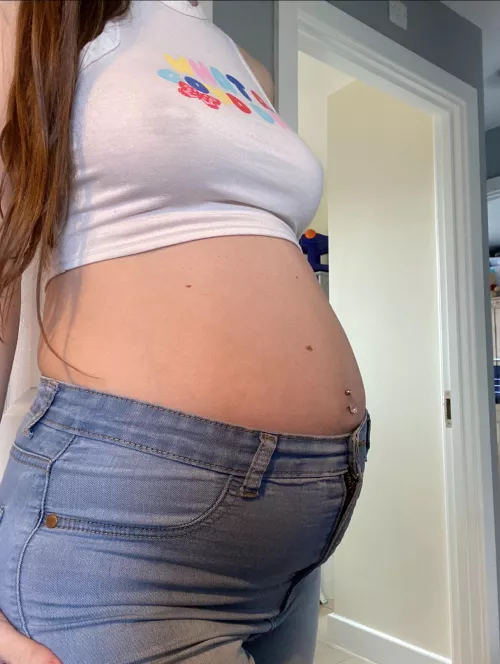 This bad bitch was born to drain your balls 🍆💦