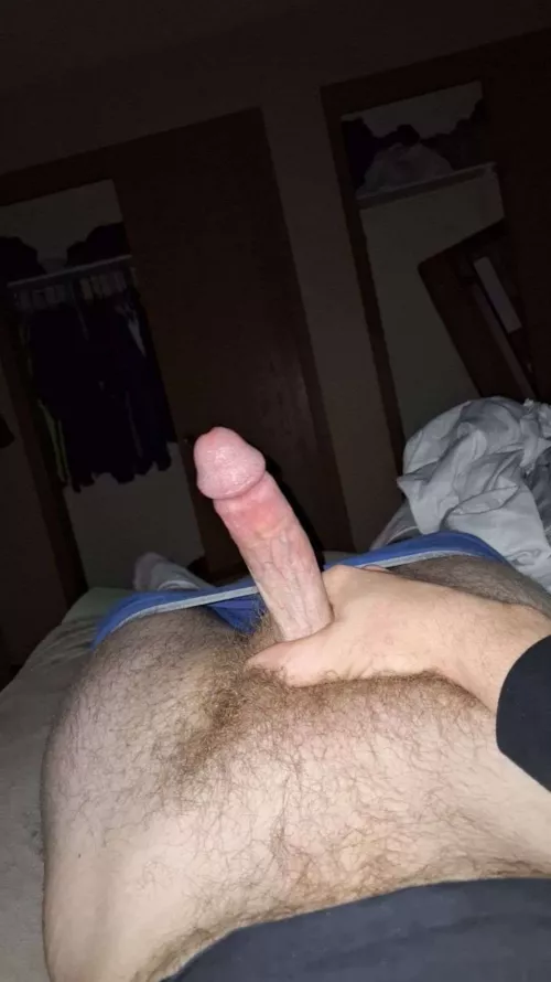 22 Looking for hairy bros to jerk with add my snap Nj_2180