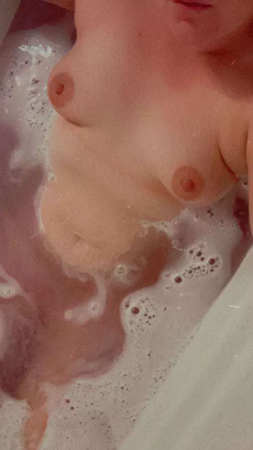 A little belated Titty Tuesday to make my comeback to Reddit after taking some time away from posting 😈😜