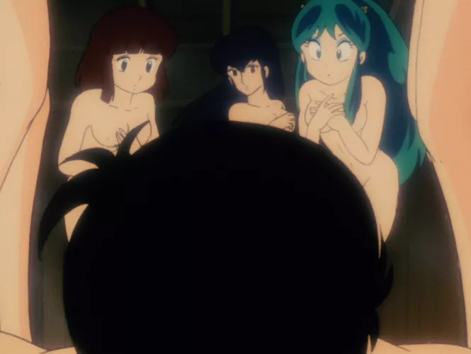 A slight peek on Shinobu's boobs [Urusei Yatsura]
