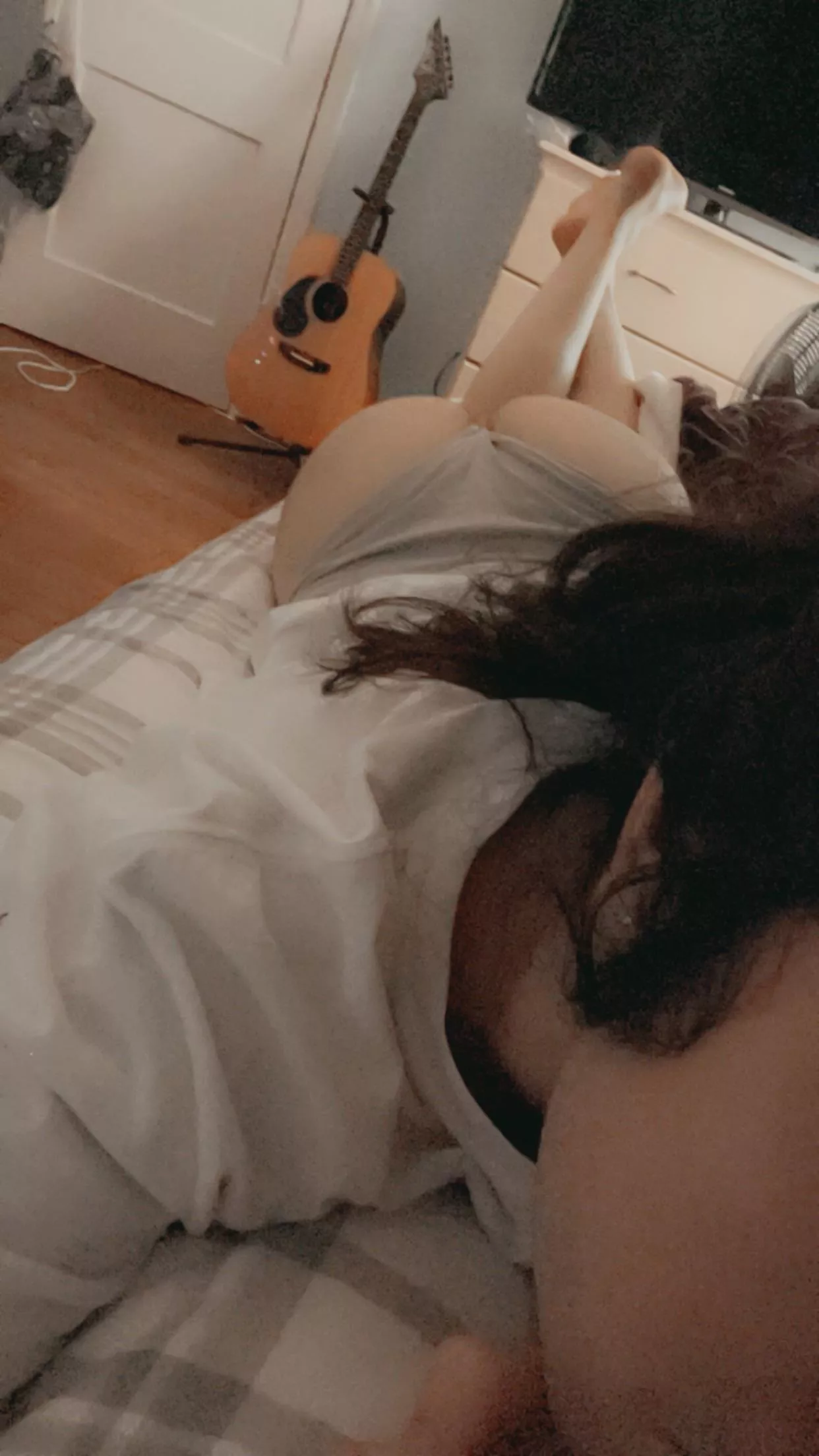 Anyone up for Netflix and cuddles~? ;3