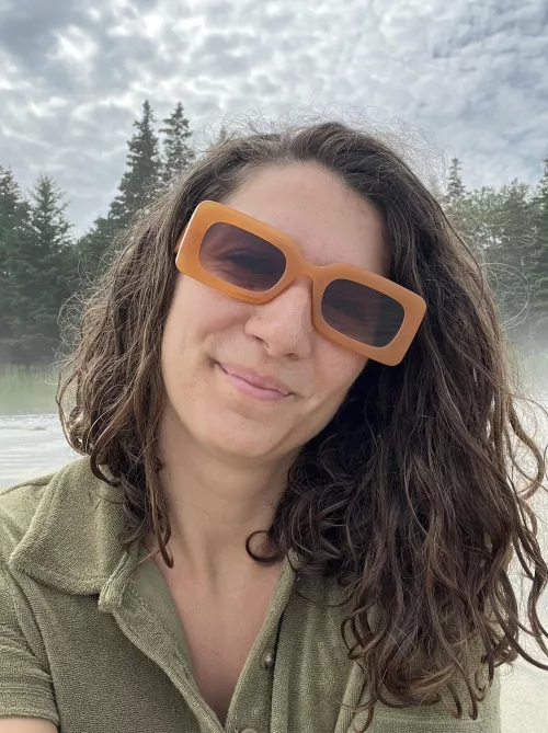 Cloudy day at the beach ☁️ [f]