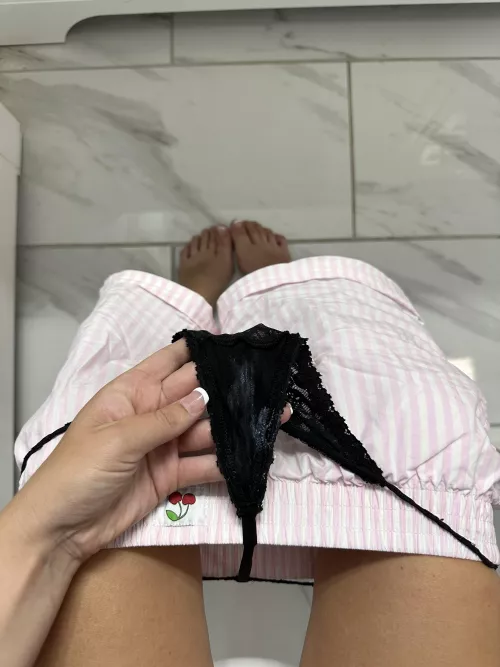 Don’t be shy, lick my frosting